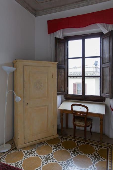 Elegant Apartment Outside Ztl & 10Min From Center Firenze Eksteriør billede